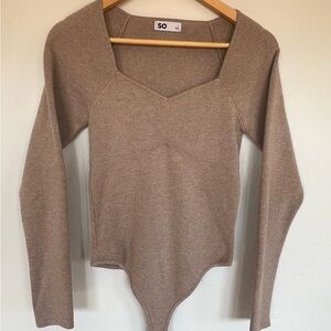 SO Ribbed Knit Top in Light Taupe Women’s Size L (fits more like a medium)